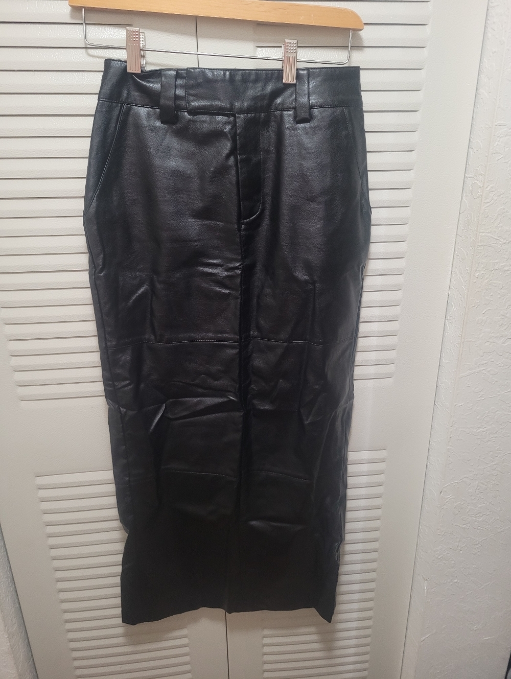Forever 21 Black Faux Leather Skirt XS